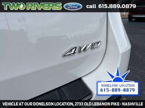 Used 2022 Ford Explorer XLT w/ Equipment Group 202A image 8