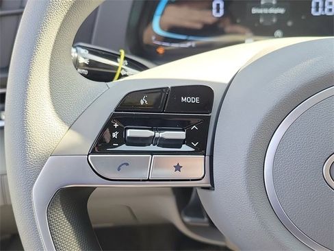 New 2026 Hyundai Elantra SE image 5