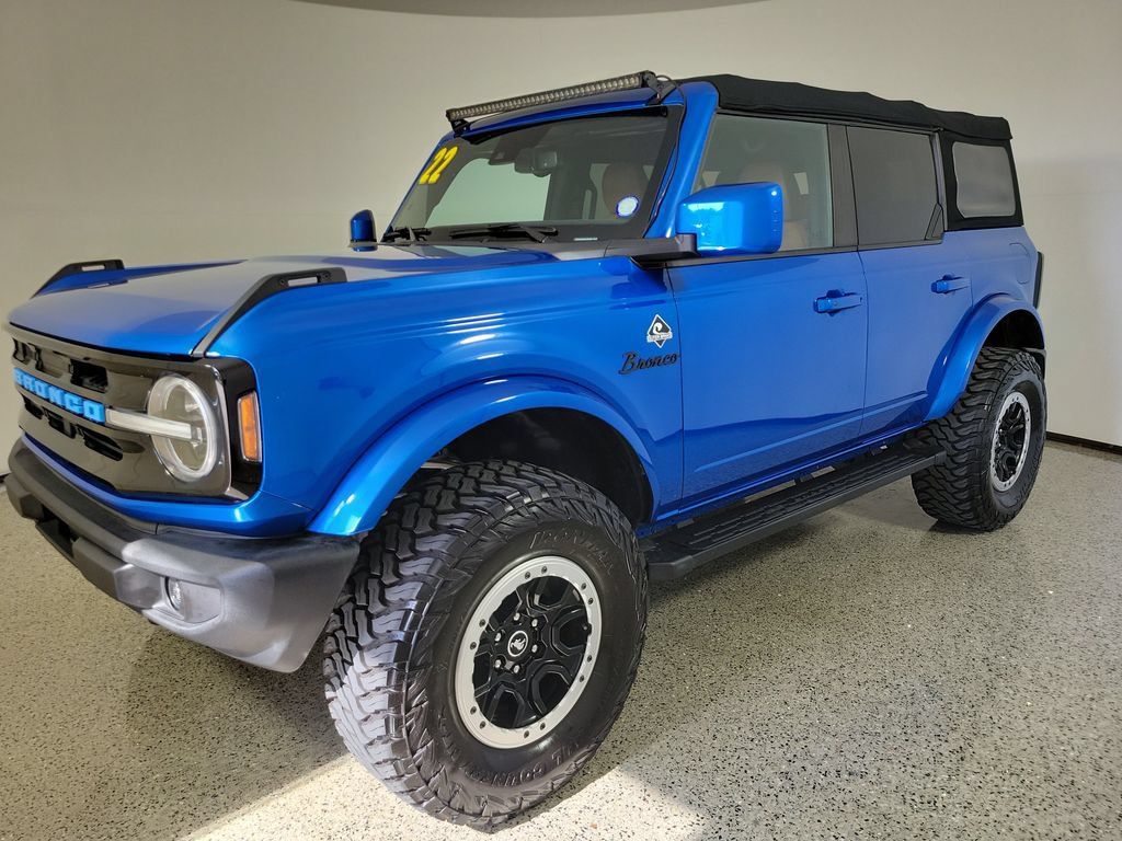Used 2022 Ford Bronco Outer Banks AWD/4WD image 2