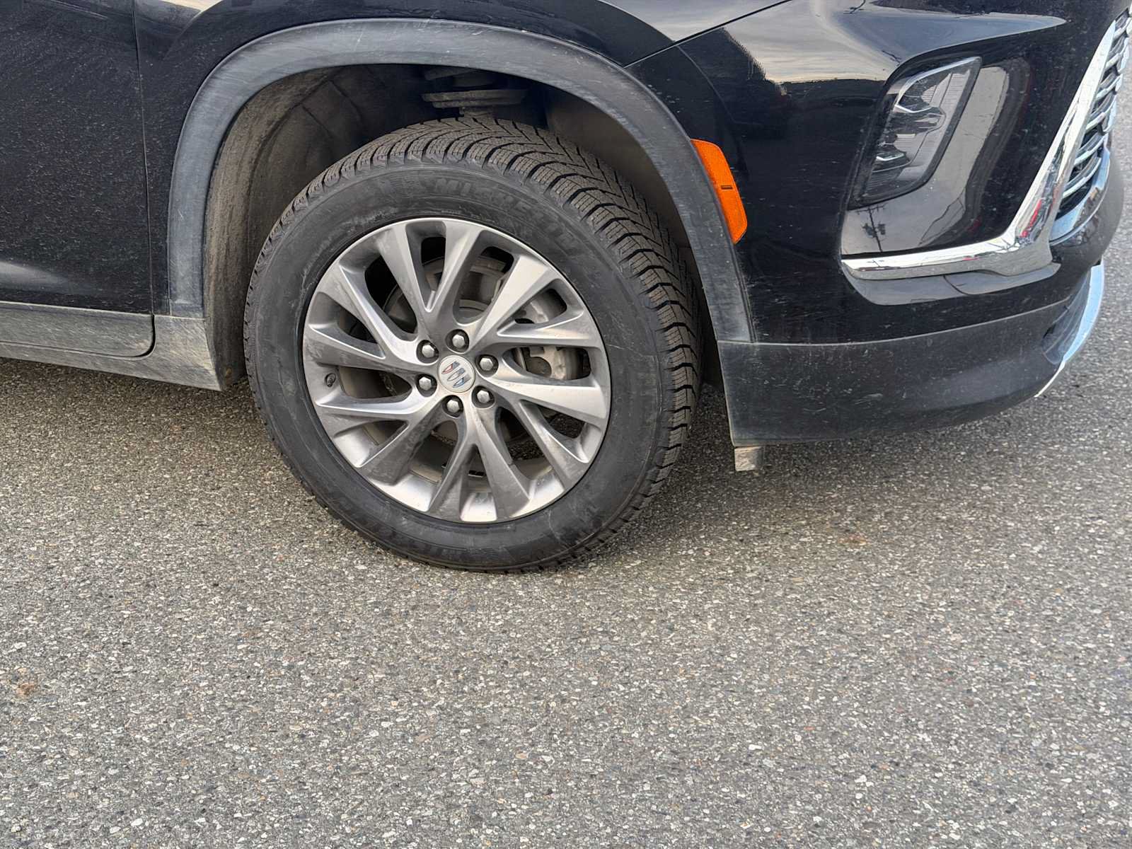 Certified 2025 Buick Enclave Preferred AWD/4WD image 11
