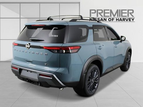 New 2026 Nissan Pathfinder SL w/ SL Premium Package FWD image 5