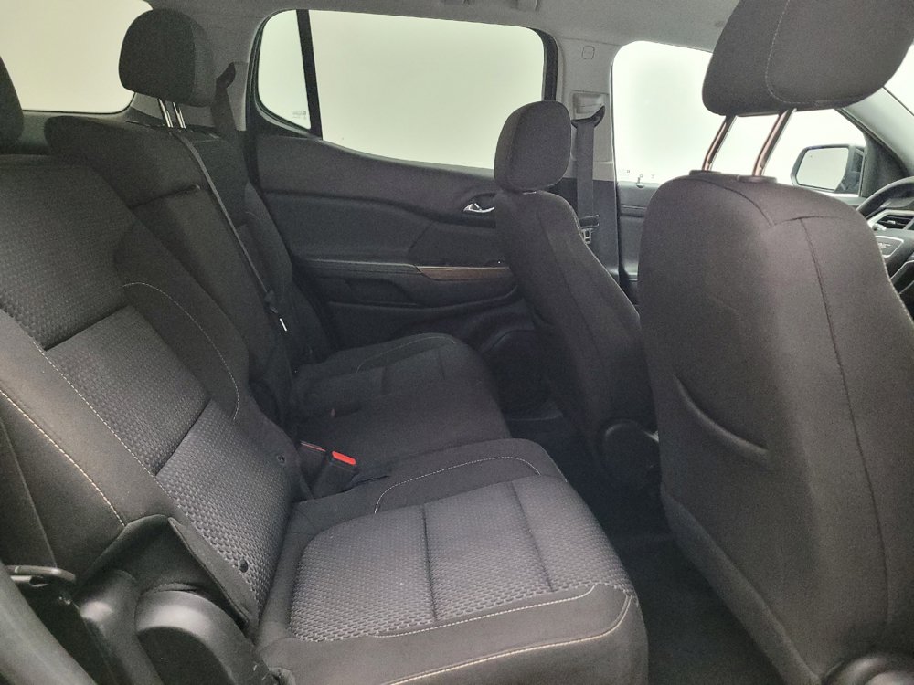 Used 2023 GMC Acadia SLE FWD image 19