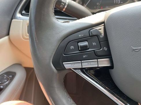 Used 2023 Cadillac XT6 Premium Luxury FWD image 27