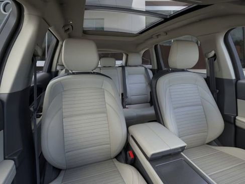 New 2026 Lincoln Nautilus Reserve image 10