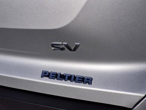 Used 2023 Nissan Pathfinder SV w/ SV Premium Package image 10