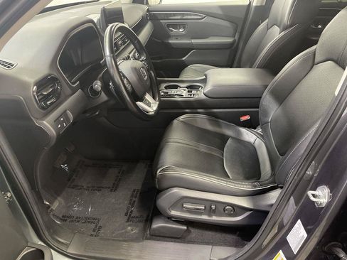 Used 2023 Honda Pilot Elite image 11