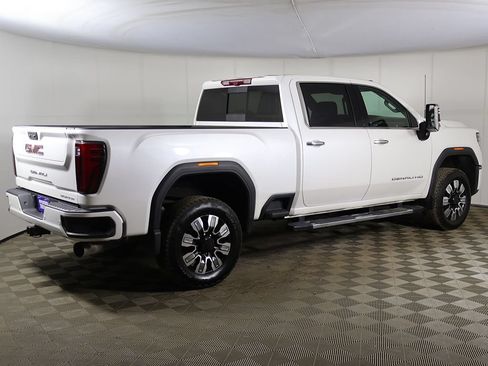 Used 2024 GMC Sierra 2500 Denali w/ Denali Reserve Package AWD/4WD image 13