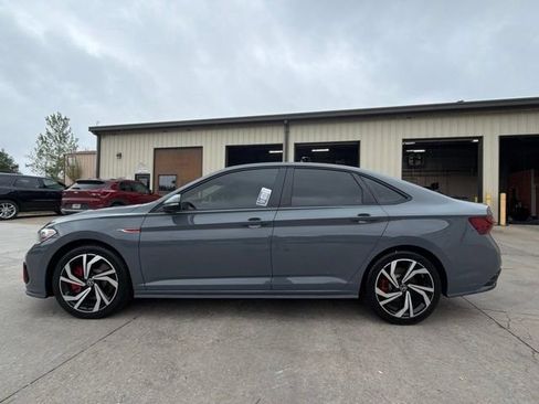 Used 2024 Volkswagen Jetta GLI Autobahn FWD image 6
