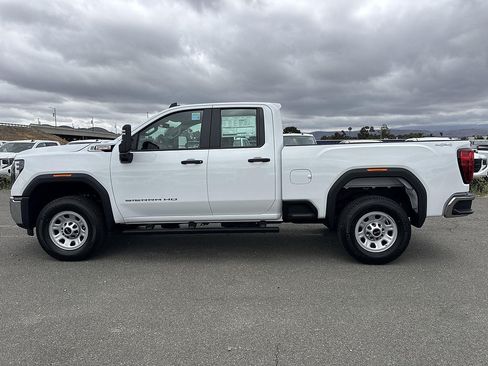 New 2026 GMC Sierra 2500 Pro w/ 1SA Pro Safety Plus Package AWD/4WD image 5