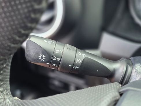 Used 2019 Toyota Tacoma TRD Sport image 39