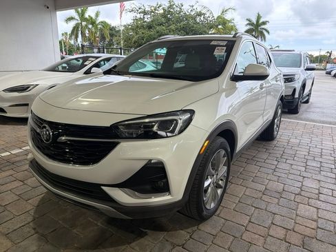 Used 2023 Buick Encore GX Essence w/ Experience Buick Package FWD image 1