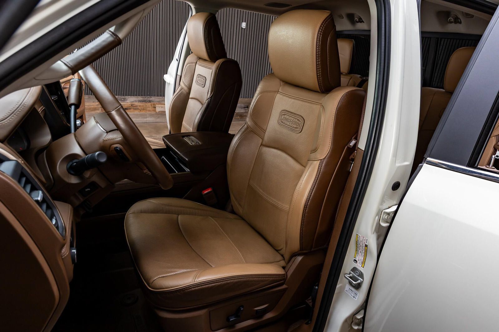 Used 2024 RAM 2500 Limited w/ Safety Group AWD/4WD image 27