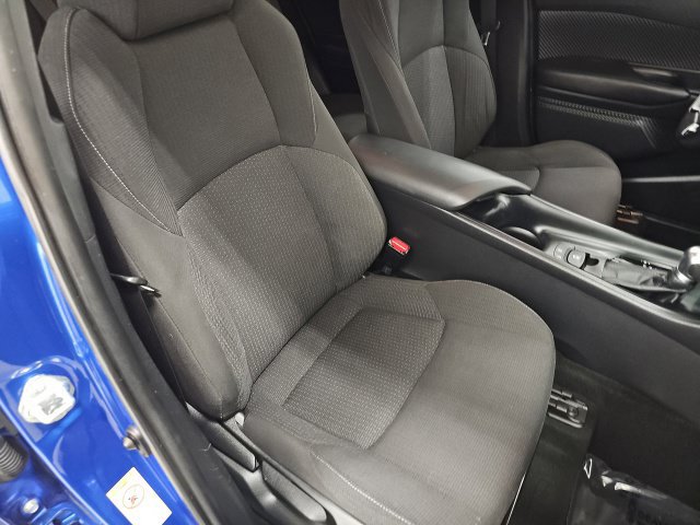 Used 2018 Toyota C-HR XLE FWD image 37