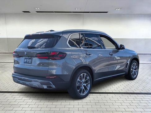 Used 2026 BMW X5 xDrive40i AWD/4WD image 6