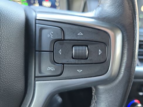 Used 2022 Chevrolet Tahoe Z71 w/ Luxury Package image 20