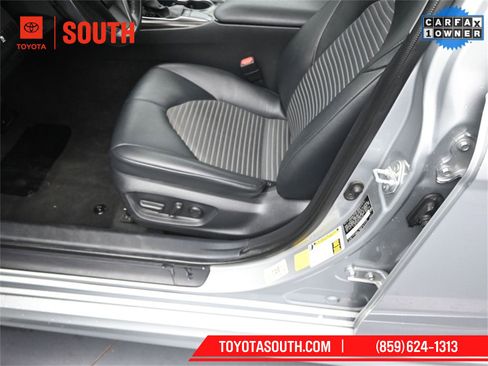 Used 2023 Toyota Camry SE image 28