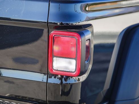 Certified 2022 Jeep Gladiator Mojave w/ Cold Weather Group image 10