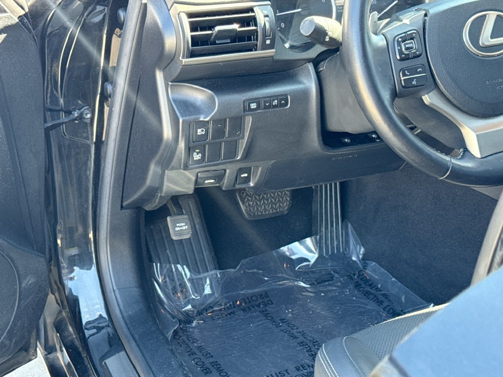 Used 2019 Lexus IS 300 RWD image 17