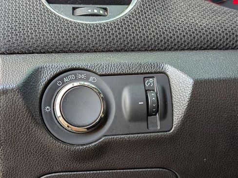 Used 2014 Chevrolet Cruze LT image 10