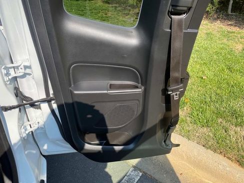 Used 2022 Chevrolet Colorado LT w/ Fleet Safety Package image 9