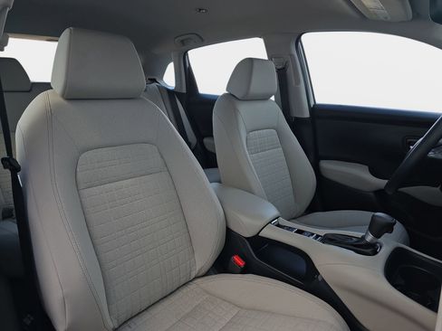 Certified 2025 Honda HR-V LX image 11