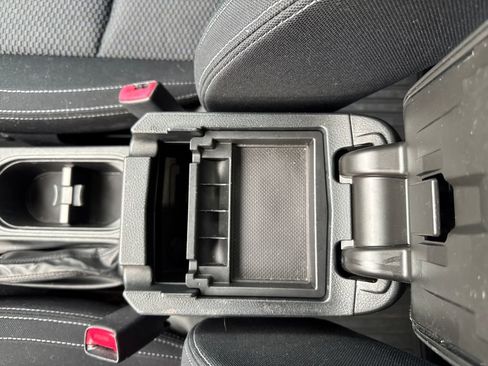 Used 2014 Subaru Forester 2.5i image 18