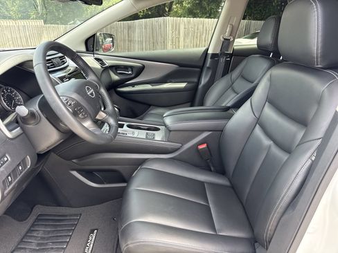 Used 2024 Nissan Murano SV w/ SV Midnight Edition Package FWD image 9