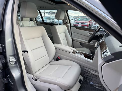 Used 2014 Mercedes-Benz E 350 4MATIC Wagon image 38