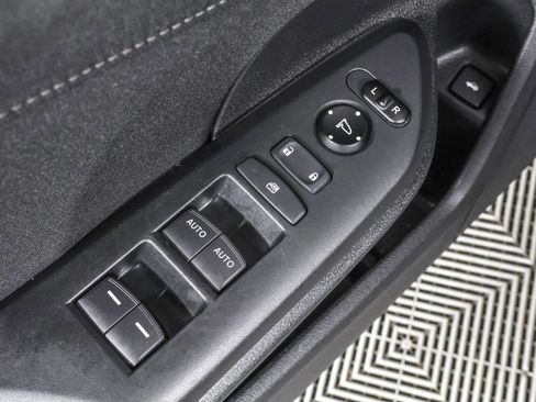 Used 2020 Honda Civic EX image 32