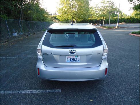 Used 2012 Toyota Prius V Two image 7