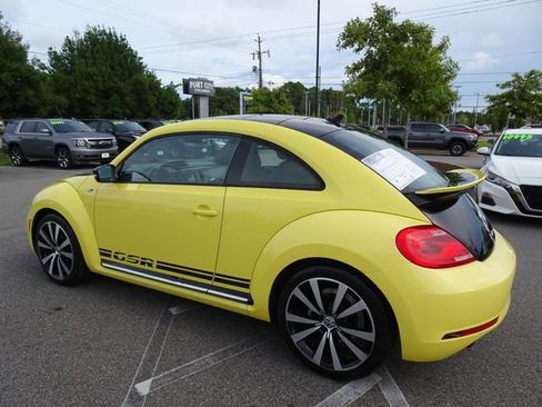 Used 2014 Volkswagen Beetle GSR FWD image 6
