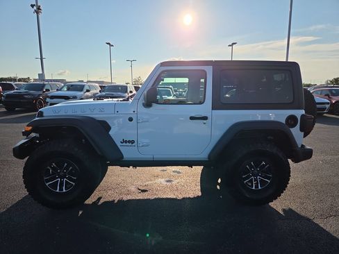 Used 2026 Jeep Wrangler Sport AWD/4WD image 4