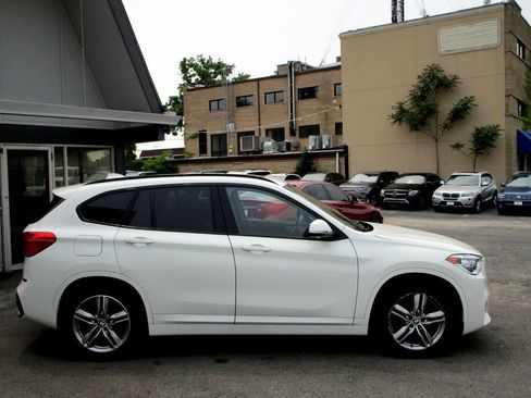 Used 2018 BMW X1 xDrive28i image 11