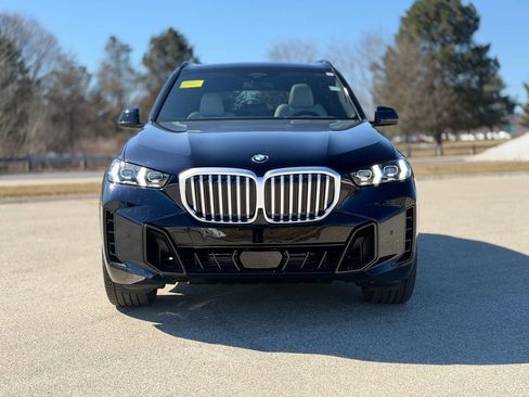 New 2026 BMW X5 xDrive40i w/ M Sport Package AWD/4WD image 9
