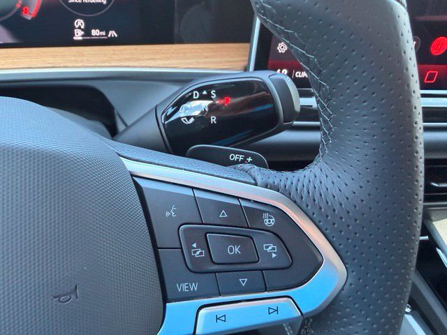 Certified 2026 Volkswagen Tiguan SEL R-Line AWD/4WD image 28