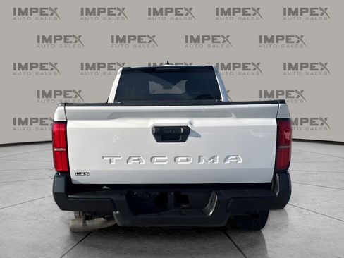 Used 2025 Toyota Tacoma SR image 4