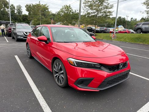 Certified 2024 Honda Civic EX-L image 1
