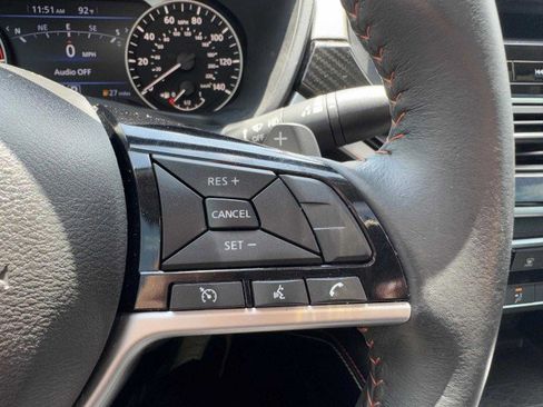 Used 2023 Nissan Altima 2.5 SR w/ SR Premium Package image 13