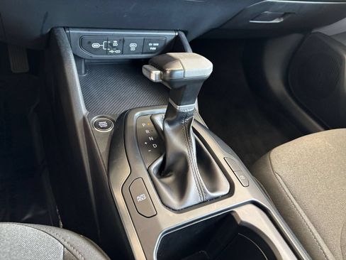 Used 2025 Kia K4 FWD image 39