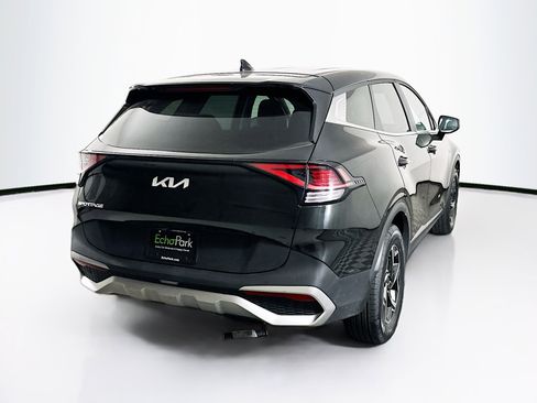 Used 2024 Kia Sportage LX image 9