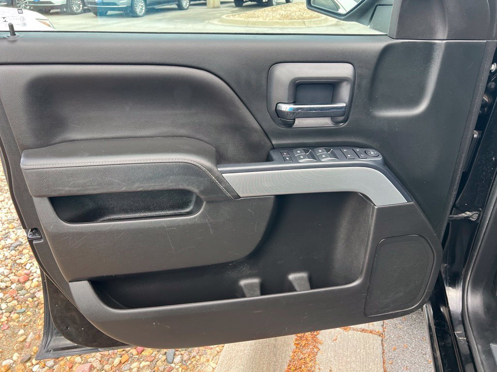 Used 2018 Chevrolet Silverado 1500 LT AWD/4WD image 16