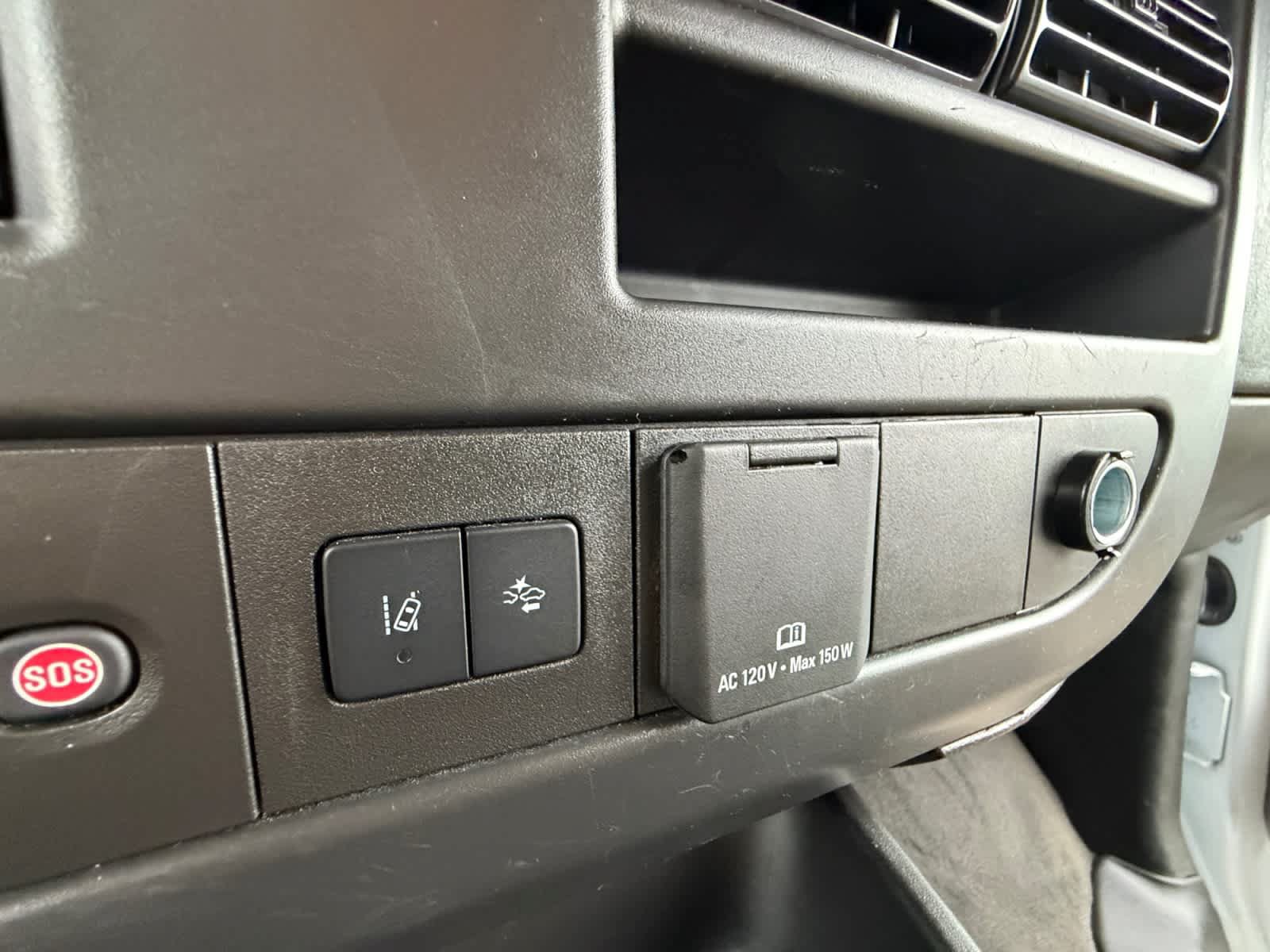 Used 2024 Chevrolet Express 3500 LT w/ LT Preferred Equipment Group RWD image 28