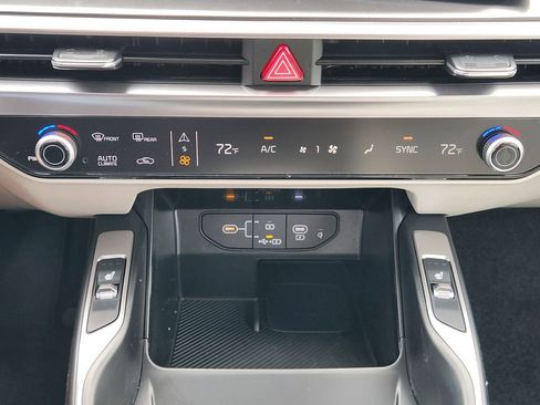 New 2026 Kia Sorento EX FWD image 15