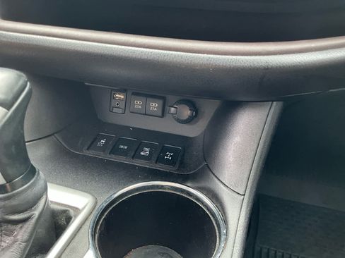 Used 2018 Toyota Highlander XLE w/ Protection Package #3 image 24