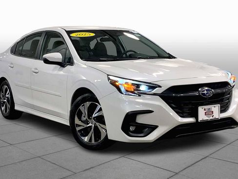 Used 2025 Subaru Legacy Premium image 4