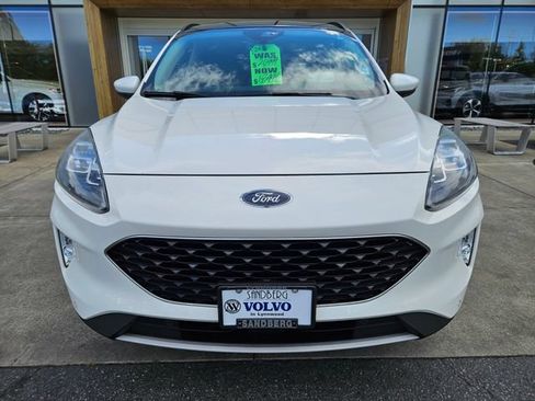 Used 2020 Ford Escape Titanium AWD/4WD image 2