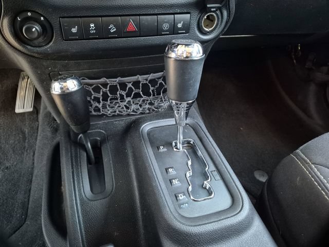Used 2014 Jeep Wrangler Sahara AWD/4WD image 12