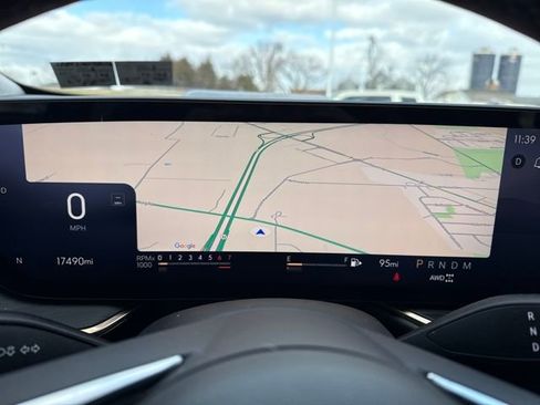 Used 2025 Buick Envision Avenir image 17