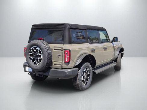 New 2026 Ford Bronco Outer Banks AWD/4WD image 4