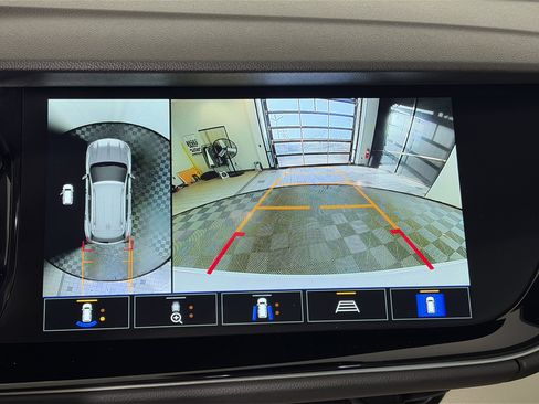 Certified 2023 Buick Envision Avenir image 24